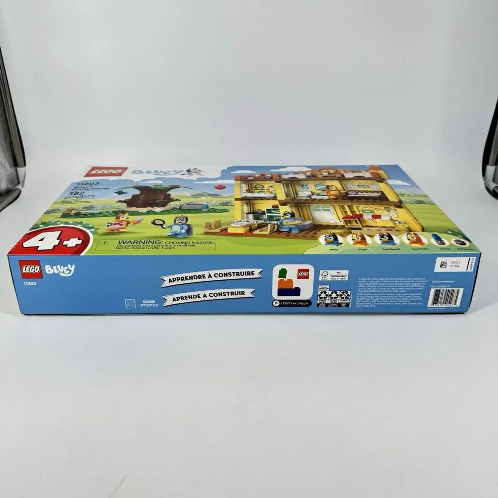 LEGO Bluey 11203 Bluey’s Family House 382 Pieces NEW Sealed